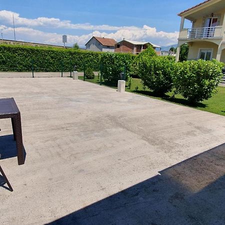 Cozzy Apartment Near The Aiport Podgorica 미트로비처 외부 사진