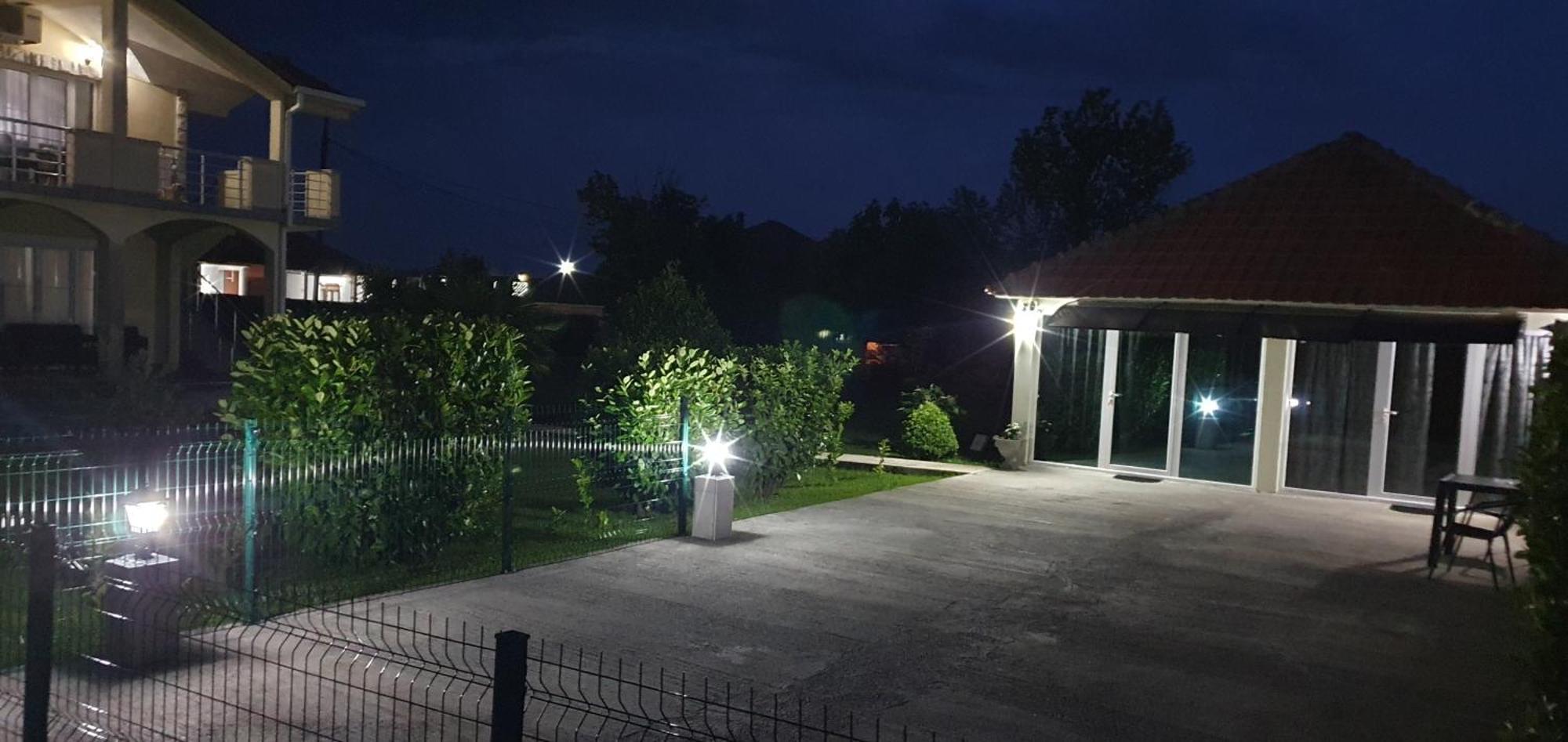 Cozzy Apartment Near The Aiport Podgorica 미트로비처 외부 사진